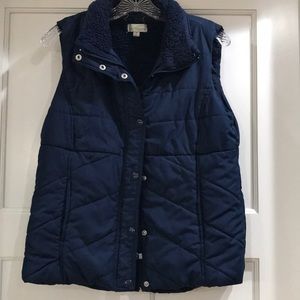 Women’s Navy Vest
